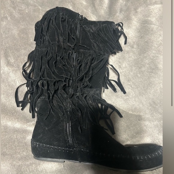 Bamboo Fringe Boots - Picture 2 of 5